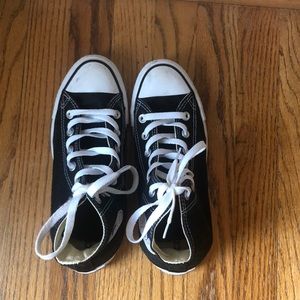Black converse